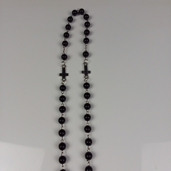 Inverted cross & pentacle beaded rosary - Picture 3 of 4